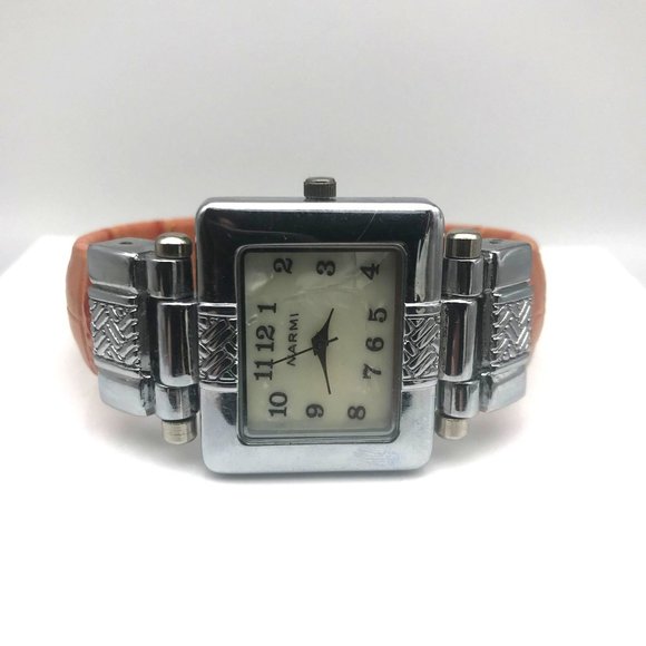 Narmi Women's Silver Tone Analog Quartz Cuff Watch F0406 New Battery - Picture 2 of 6